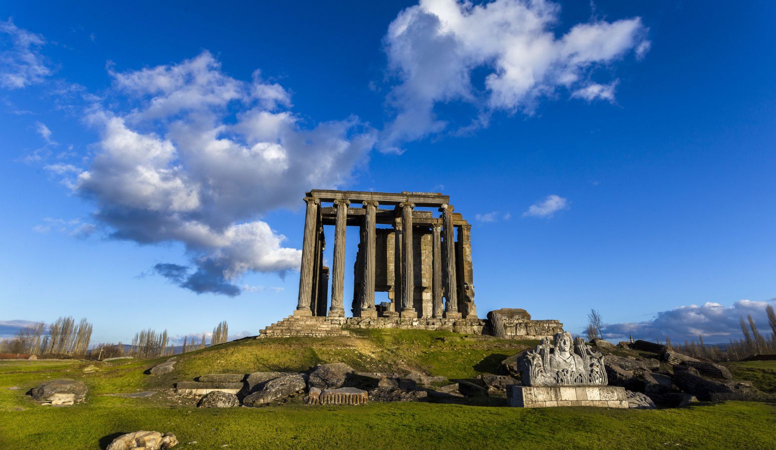 Templos y Mitología de Atenas en Familia